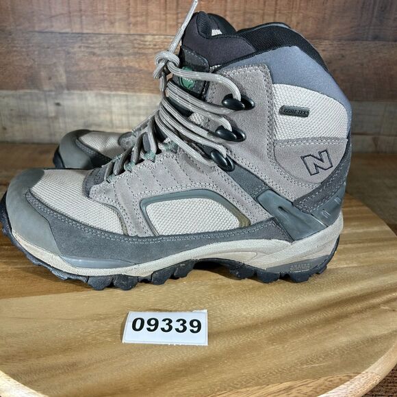 New Balance 1200 Hiking Snow Boots Womens 8.5 B Gray Gore-Tex Vibram Soles - Picture 1 of 10